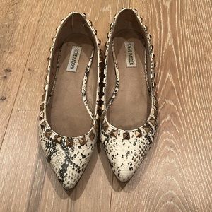 Steven Madden Flats